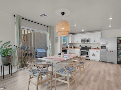 7212 Platinum Peak Ave