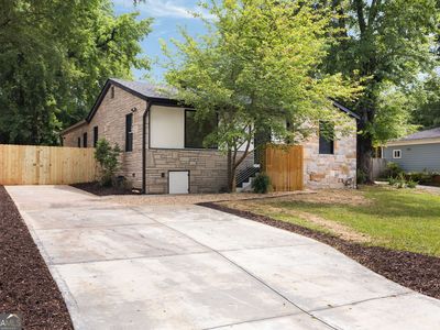 1130 McLinden Ave SE