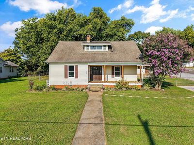 708 Ward Ave