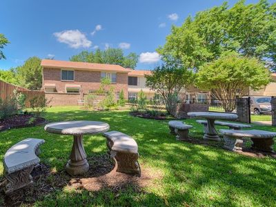 520 Pecan Acres Ct