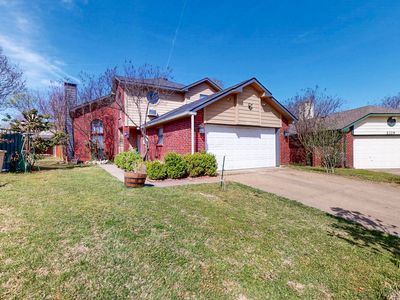 5325 Village Green Dr