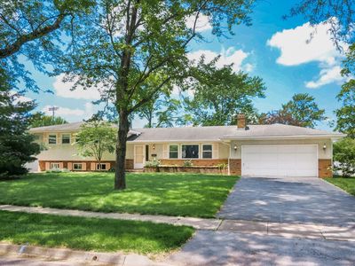 2983 Wellesley Dr