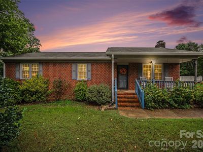 205 Wrentree Ln