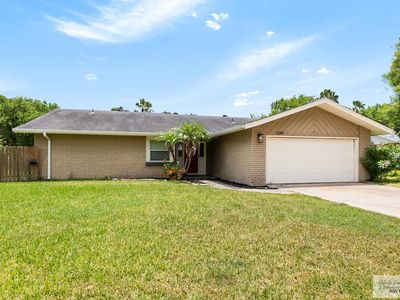 3206 Lazy Lake Dr