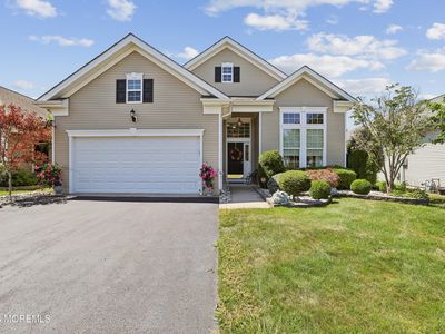 487 Huntington Drive
