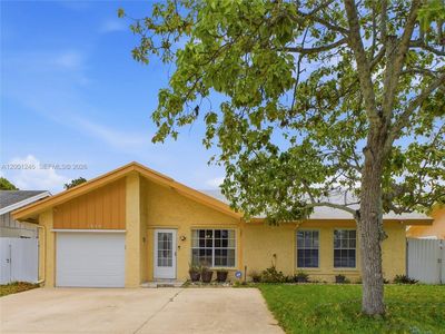 1319 SW 74th Ave