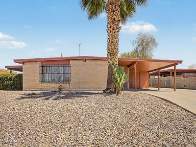 352 W Marcus Dr