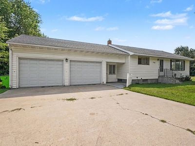 Property at 746 N Huron Rd, Linwood, MI
