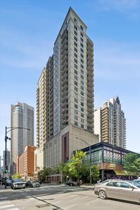 630 N State St APT 1305