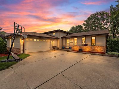 4925 W 89th Ter