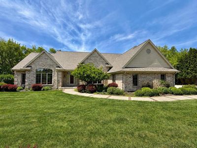 W291S5245 Ridgefield ROAD
