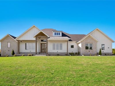 561 Shooting Star Ln
