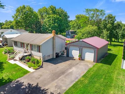 75 Macintosh Dr