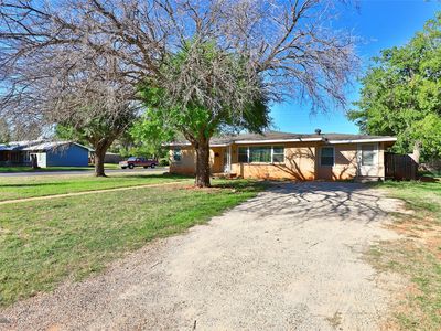 1066 Westridge Dr