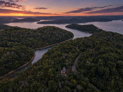 110 Lake Meadow Dr