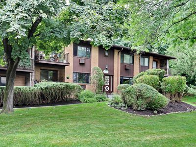 Property at 6 W Lawrence Park Drive #2, Piermont, NY