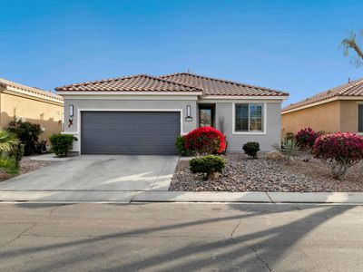 81587 Avenida Celaya