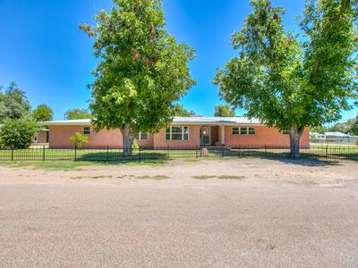 800 Pecan St