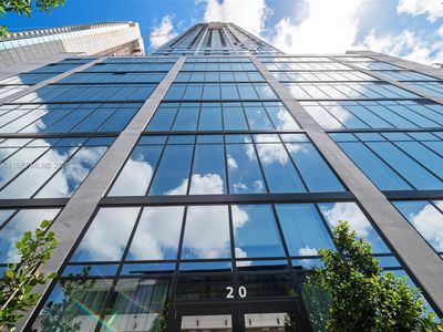 20 NE 11th St #4003B