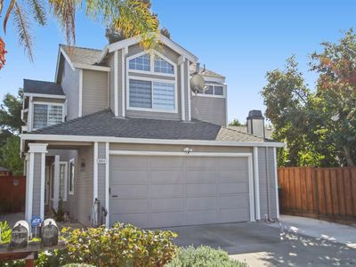 2211 Oakland Ave