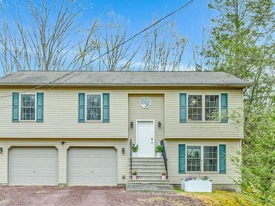 Property at 111 Lisa Lake Ct, Drums, PA