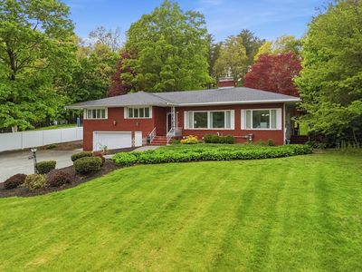 1310 Mammoth Rd
