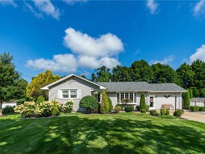 5 Hilton Dr