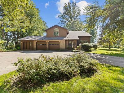 21908 Shirley Dr