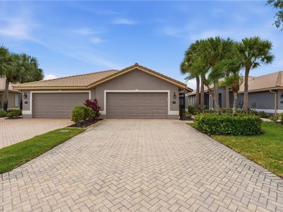 20038 Serre DR
