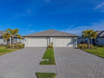Property at 19504 Hinkley Dr, Estero, FL