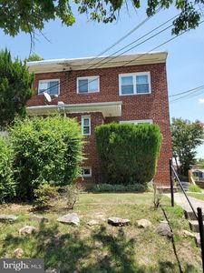 8311 Navahoe Dr