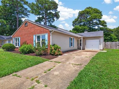 4844 Fountain Hall Dr