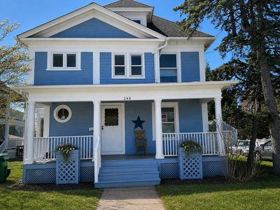 248 East St