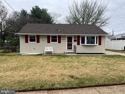 305 W Woodlawn Ave