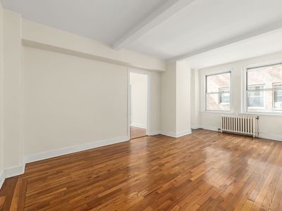 333 E 43rd St APT 109