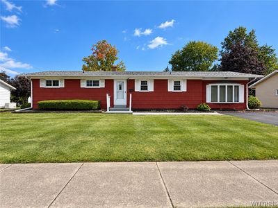 Property at 566 Northfield Dr, Youngstown, NY