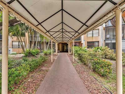 3800 N Hills Dr APT 312