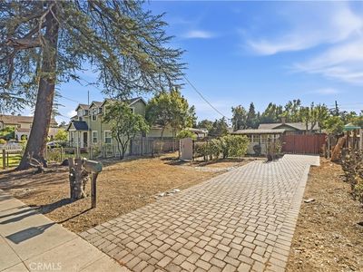 165 S Meridith Ave