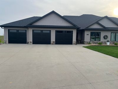 215 Solomia Ct