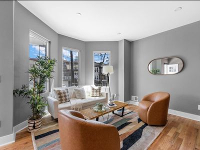 219 Clerk St Floor 2