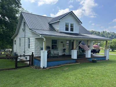 104 Lansworth Dr