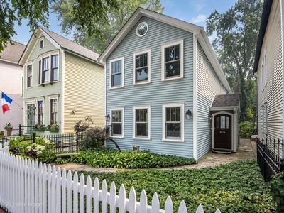 333 W Menomonee St