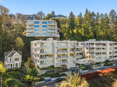 2020 SW Market Street Dr APT 303