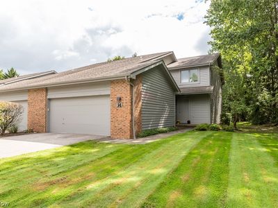 14 Waterford Ln