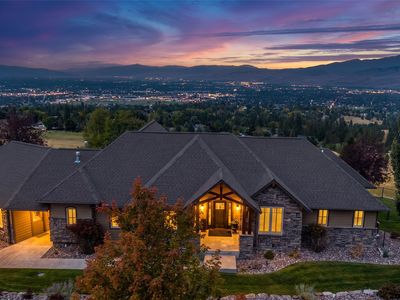 701 Spanish Peaks Dr