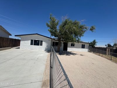 15992 Lawrence Dr