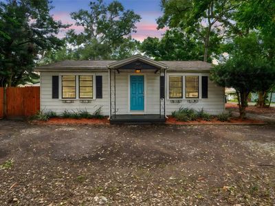 3166 Peel Ave
