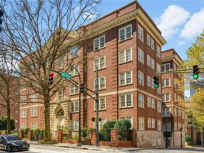 800 Peachtree St NE APT 105