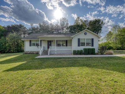 1013 Bradley Rd