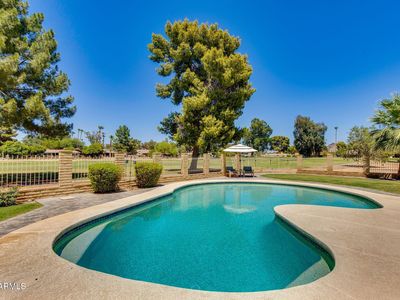 512 W MOON VALLEY Drive